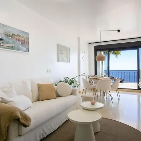 Apartment Beautiful With Stunning Sea Views And A Large Terrace! Torrox