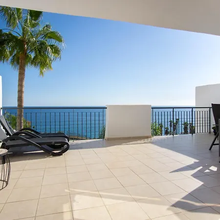 Apartment Beautiful With Stunning Sea Views And A Large Terrace!
